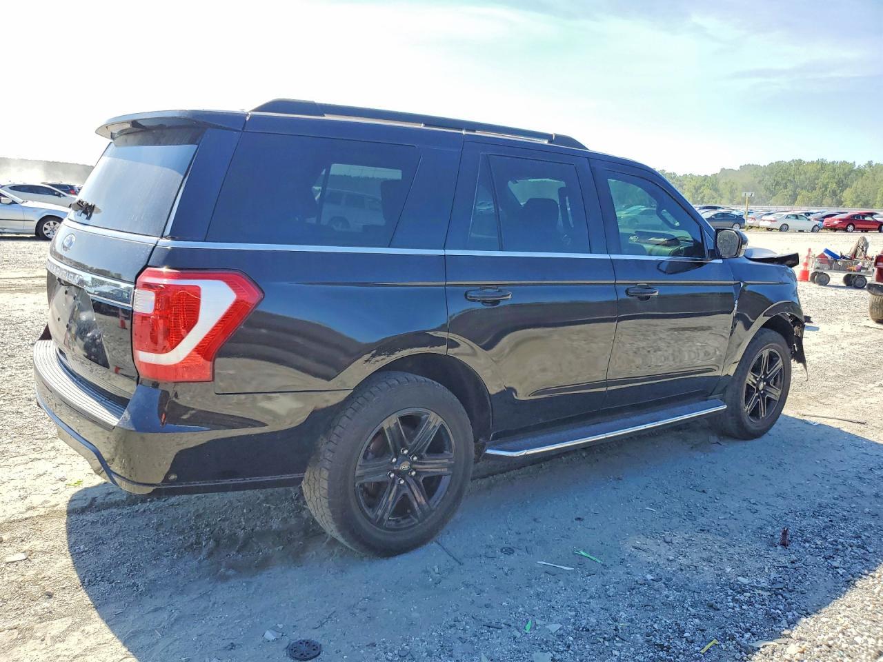 2021 Ford Expedition Xlt - Фото 3