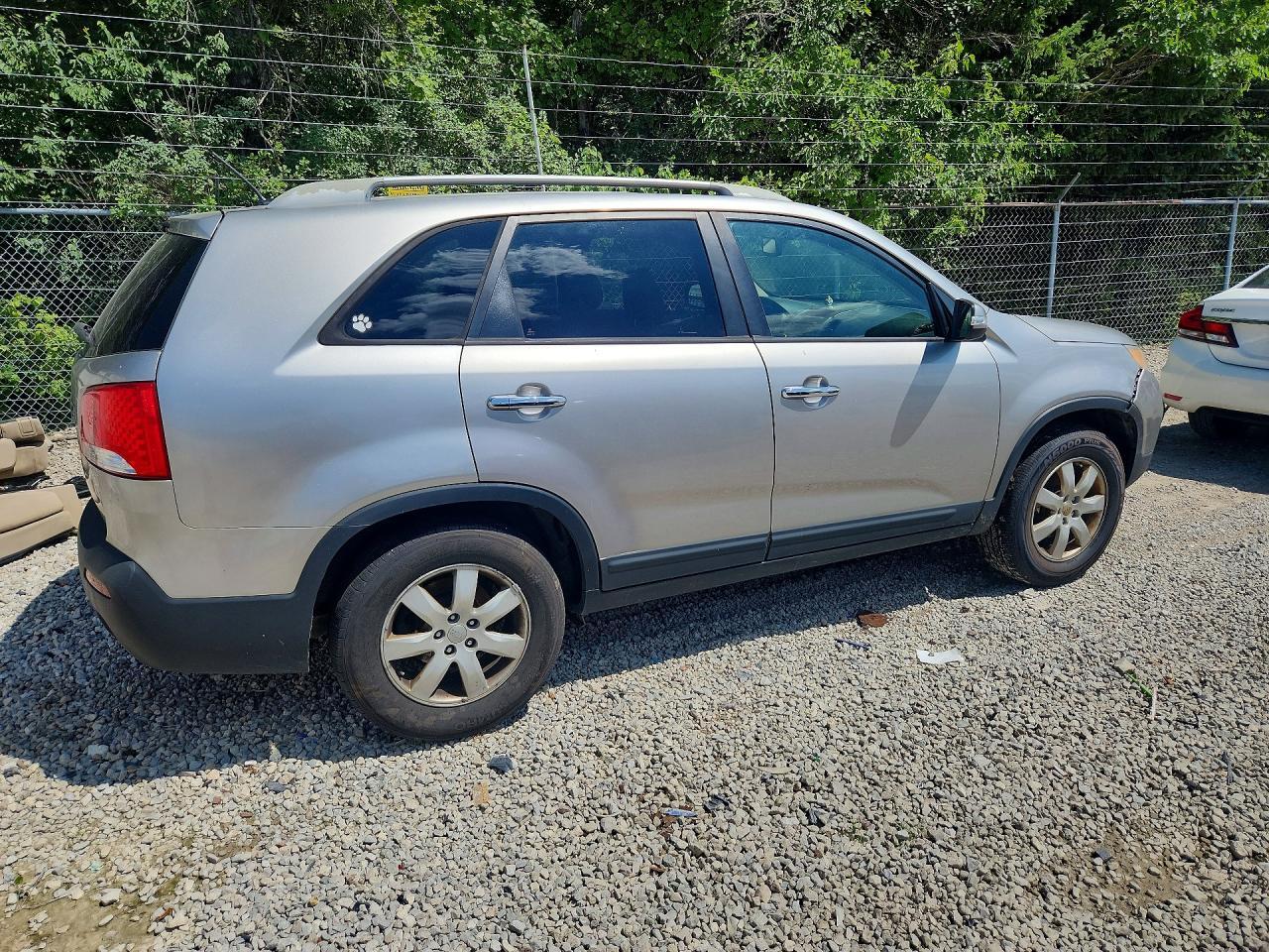 2012 Kia Sorento Lx - Фото 3
