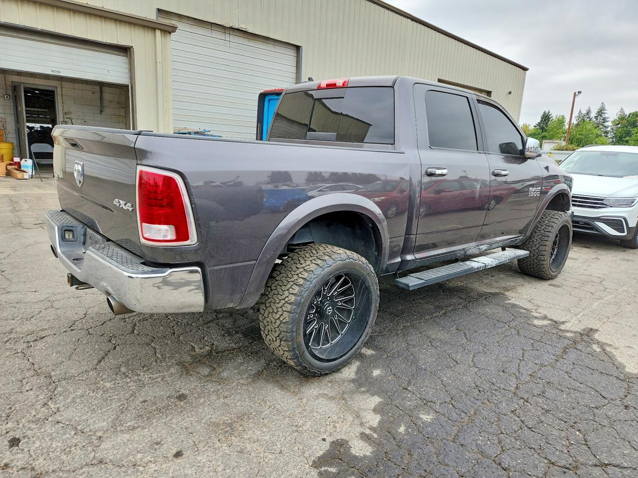 2018 Ram 1500 Laramie - Фото 3