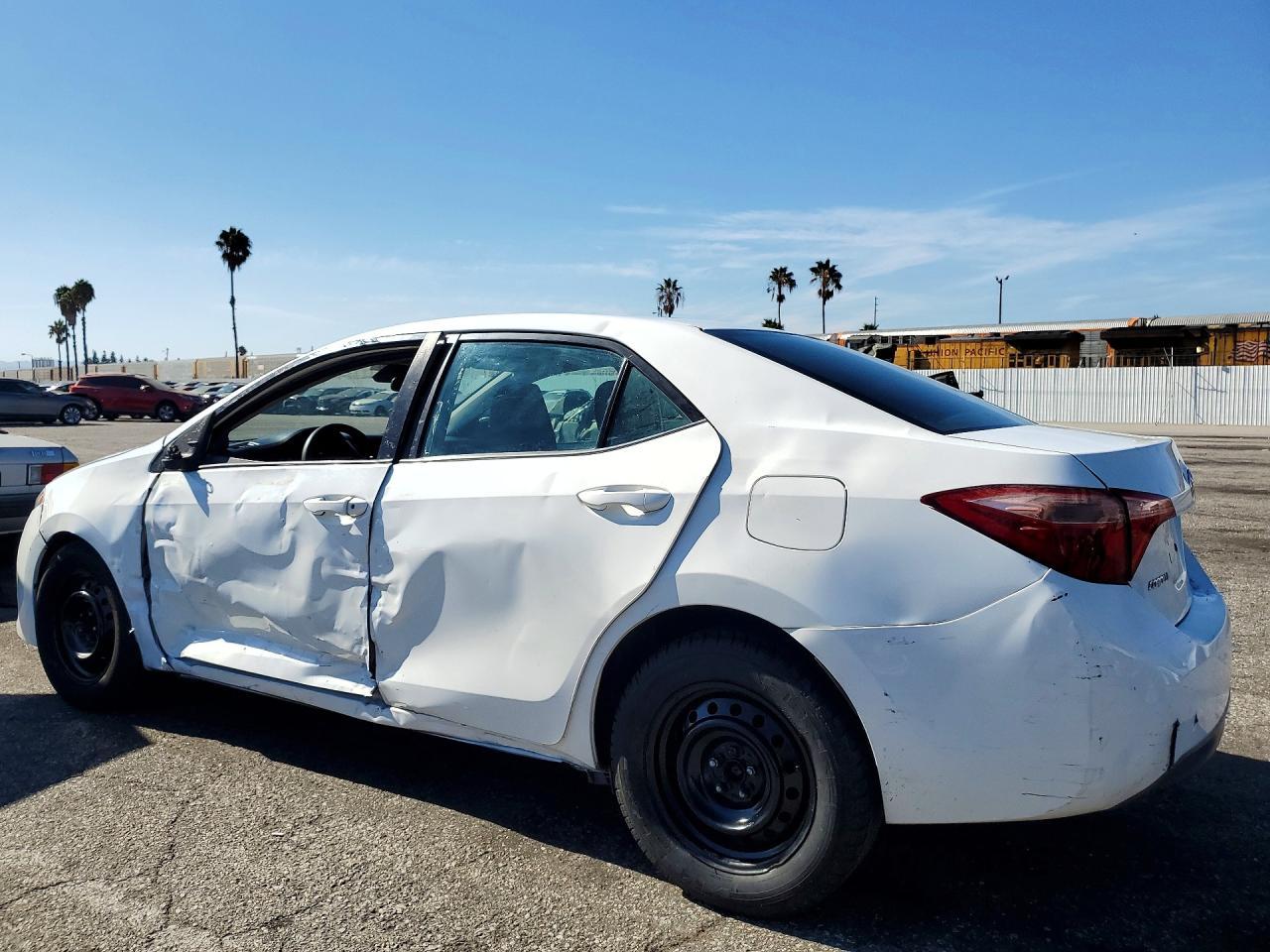 2018 Toyota Corolla Le - Image 2