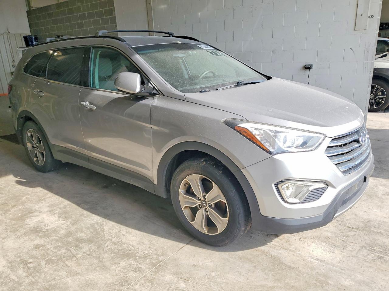 2016 Hyundai Santa Fe Se - Image 4
