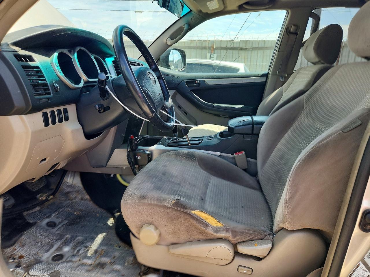 2004 Toyota 4Runner Sr5 - Image 7
