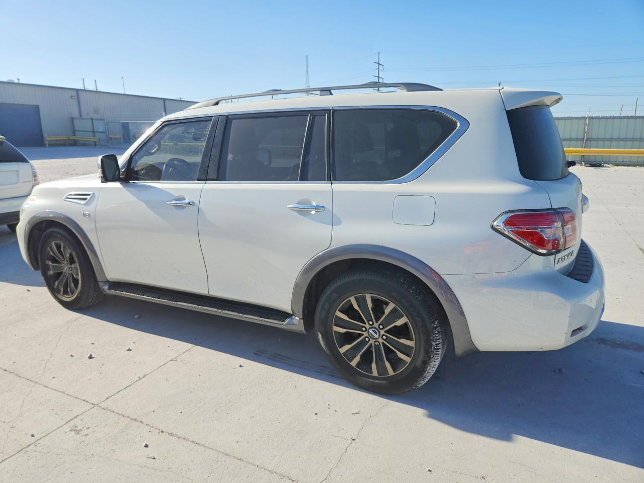 2018 Nissan Armada Platinum - Фото 2