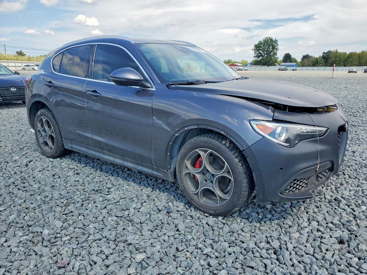 2018 Alfa Romeo Stelvio - Image 4