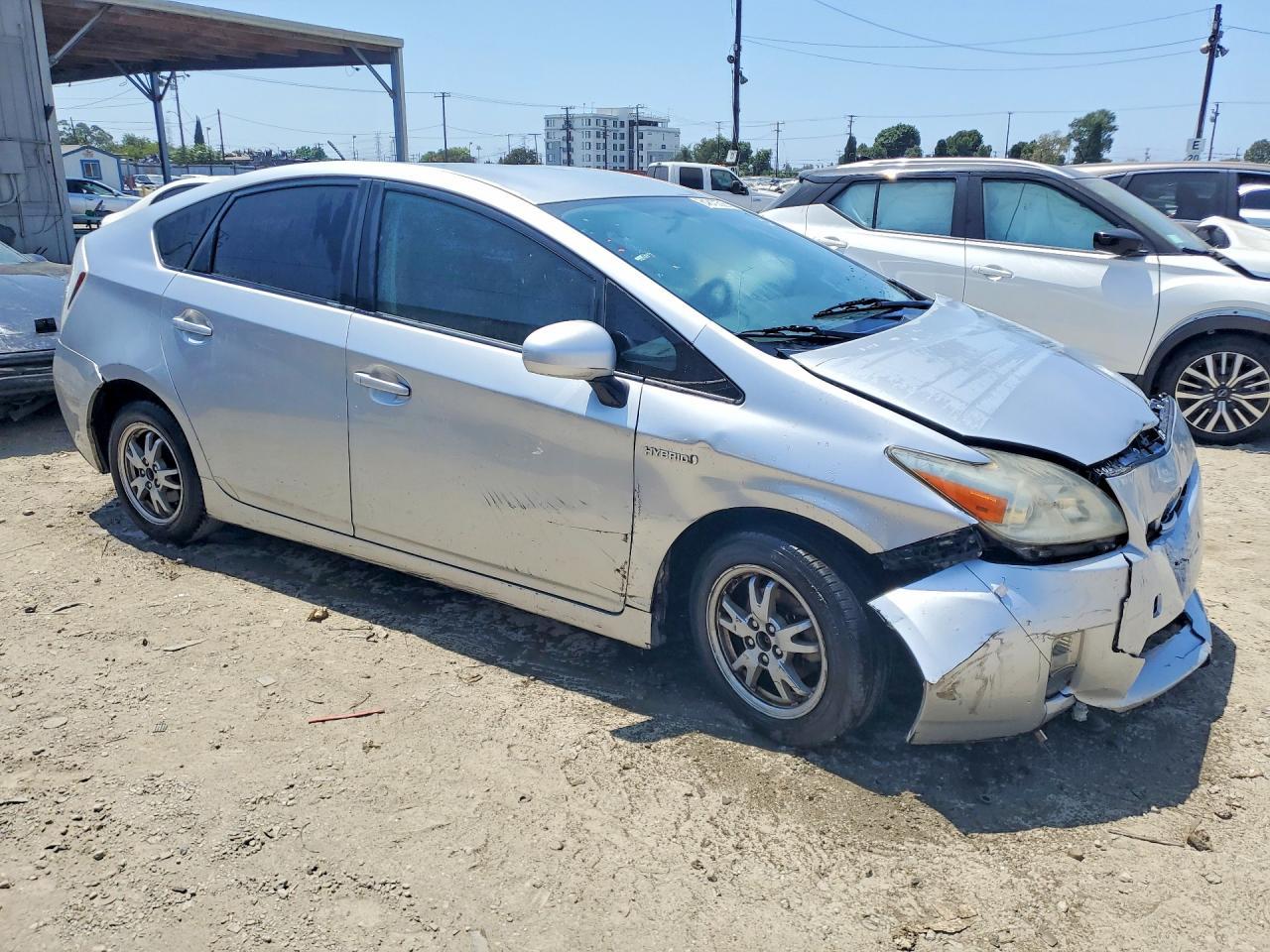2011 Toyota Prius Two - Фото 4