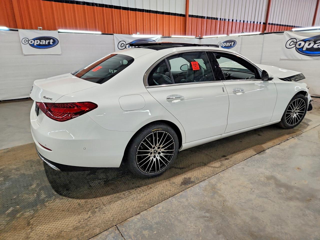 2026 Mercedes-Benz C 300 4Matic - Фото 3