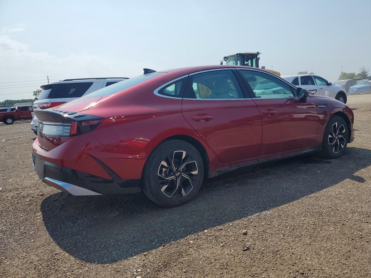 2025 Hyundai Sonata Sel - Image 3