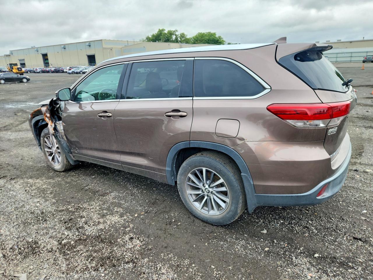 2018 Toyota Highlander Xle - Фото 2