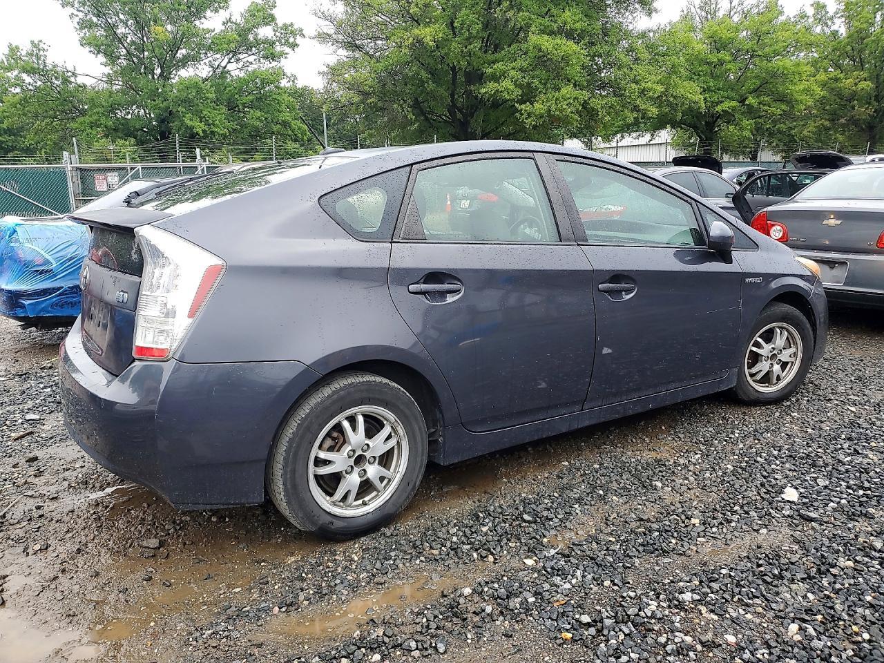2010 Toyota Prius Iii - Image 3
