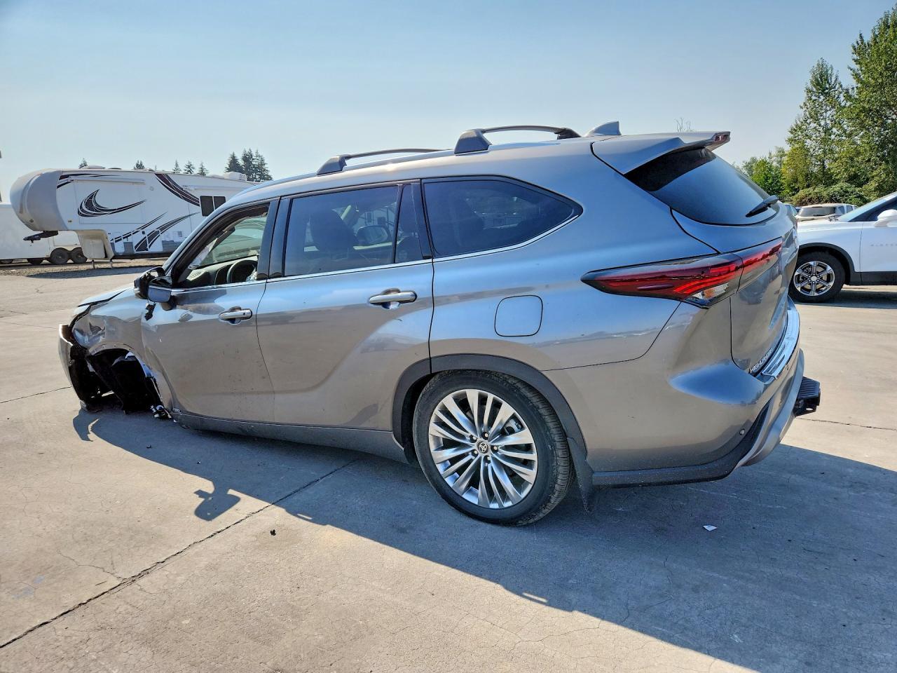 2026 Toyota Highlander Hybrid Platinum - Фото 2
