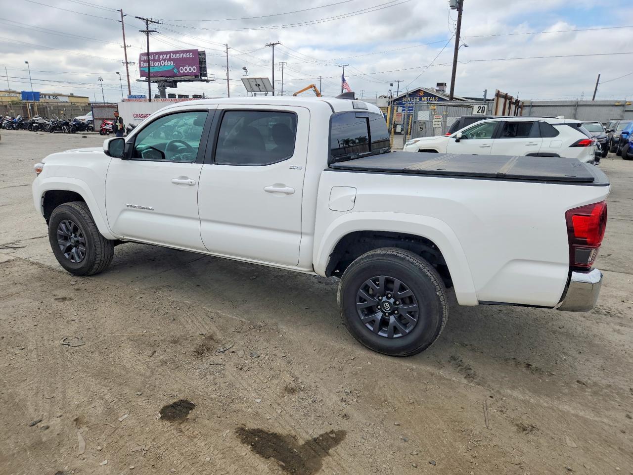2023 Toyota Tacoma Sr5 V6 - Image 2