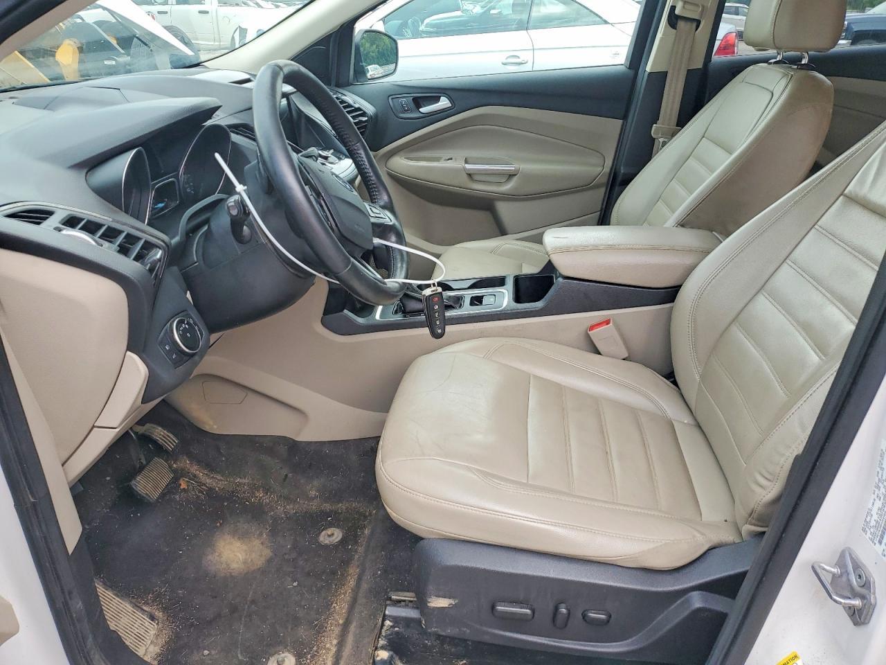 2017 Ford Escape Titanium - Image 7