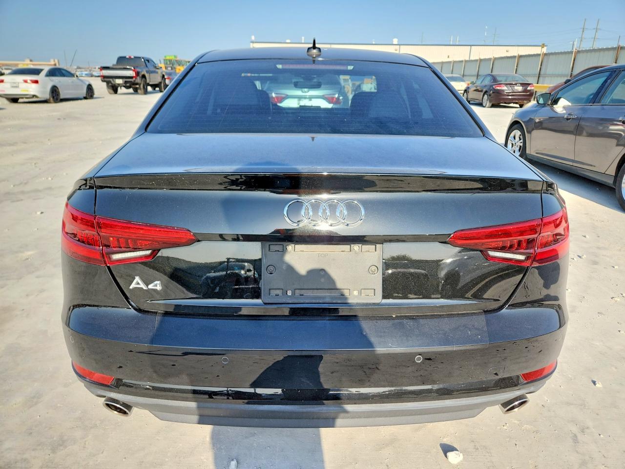 2017 Audi A4 Premium - Фото 6