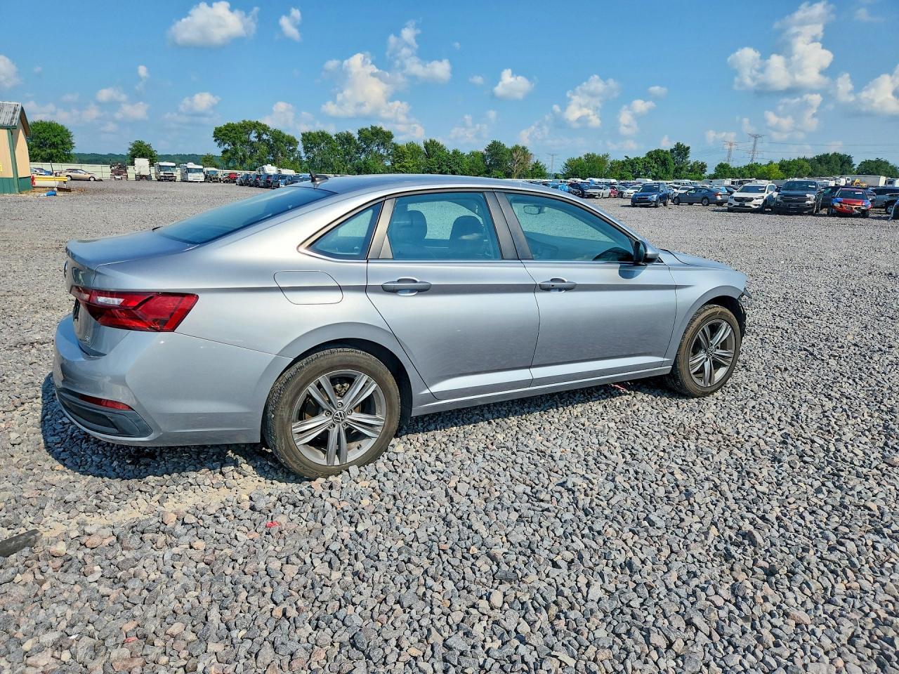 2024 Volkswagen Jetta Se - Image 3