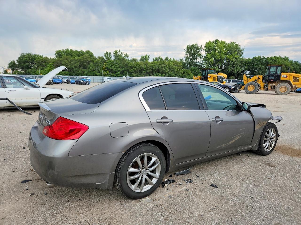 2009 Infiniti G37 Sedan X - Фото 3