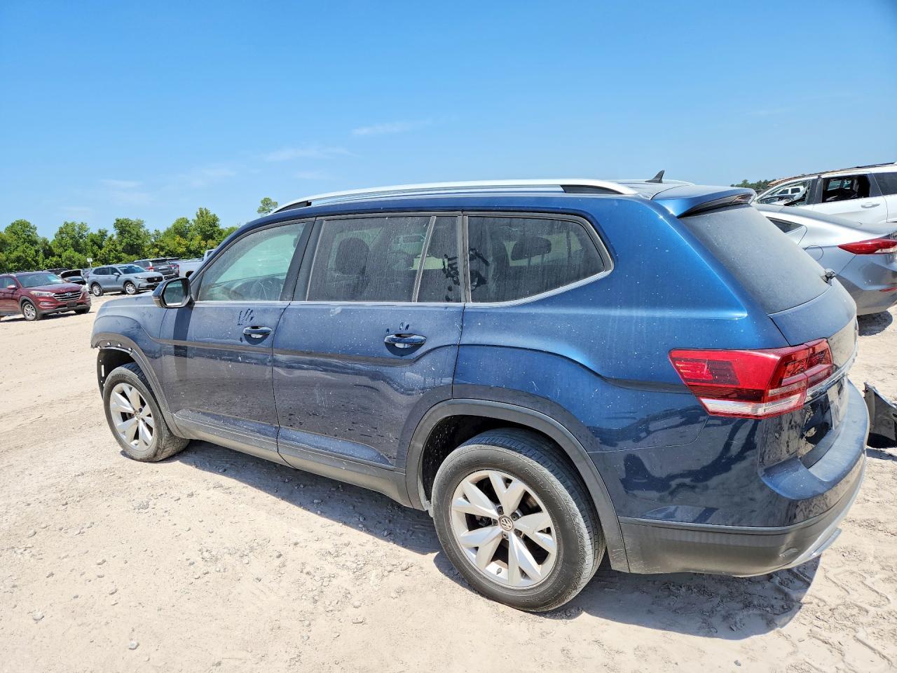 2019 Volkswagen Atlas S - Image 2