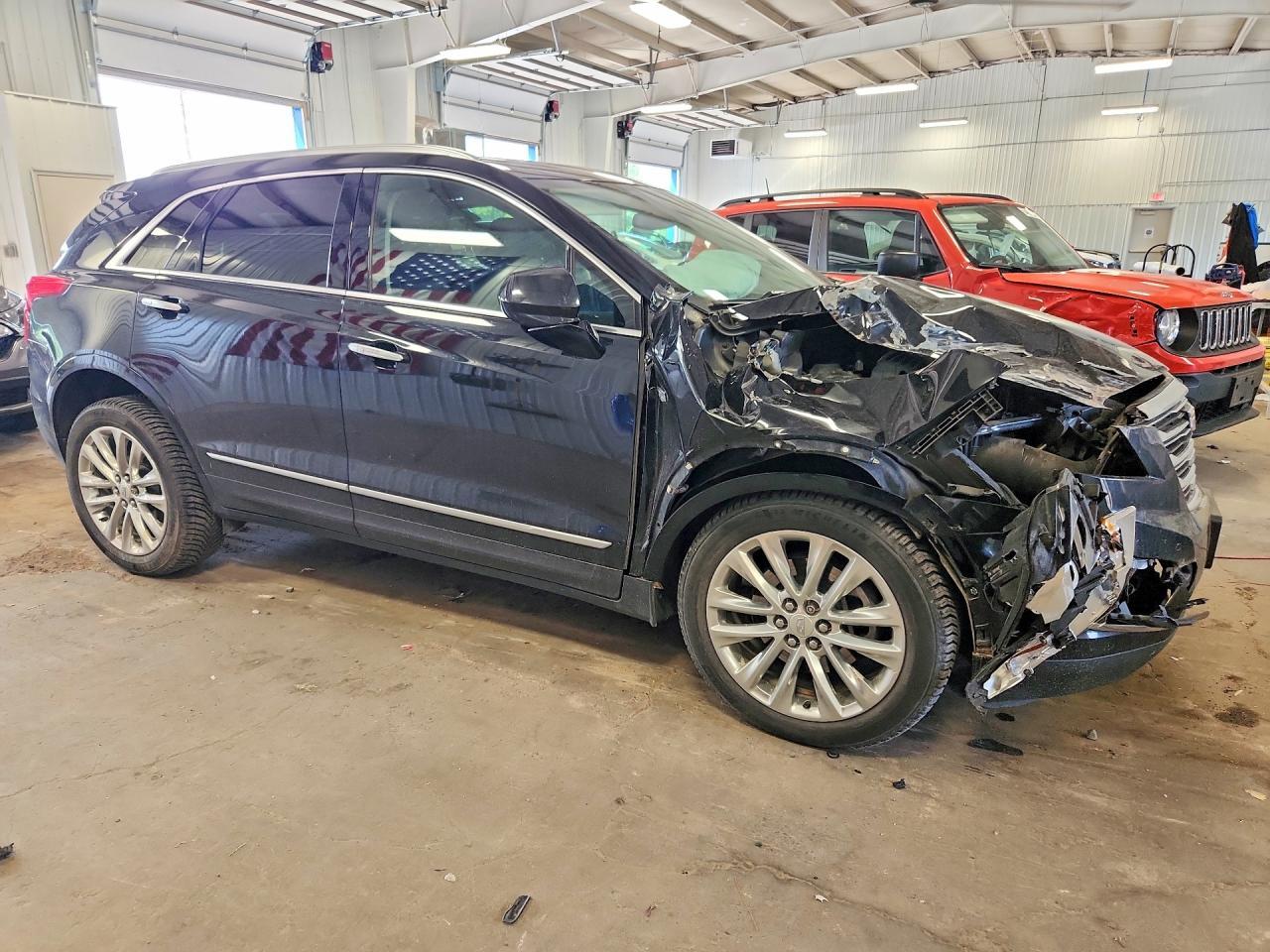 2019 Cadillac Xt5 Luxury - Image 4