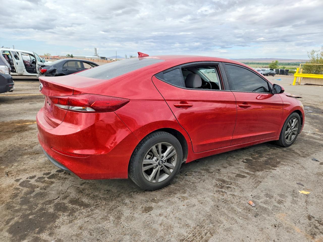 2018 Hyundai Elantra Sel - Фото 3