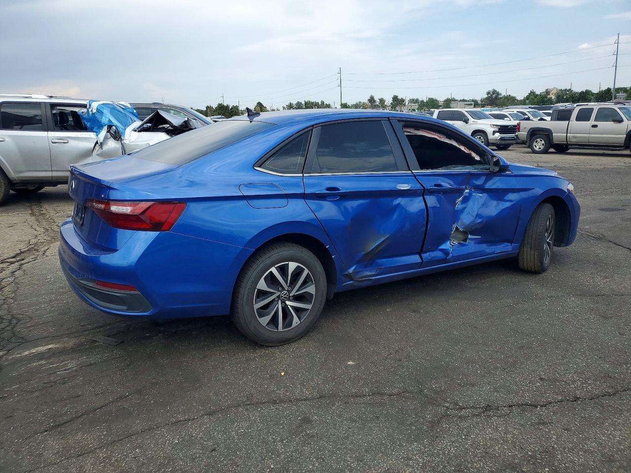 2024 Volkswagen Jetta S - Фото 3