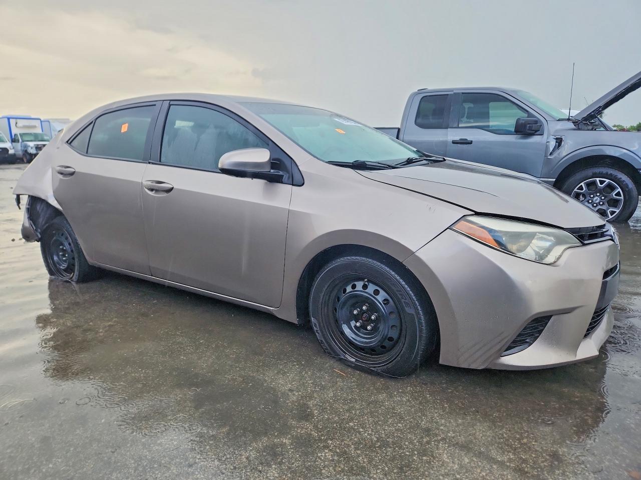 2016 Toyota Corolla Le - Image 4