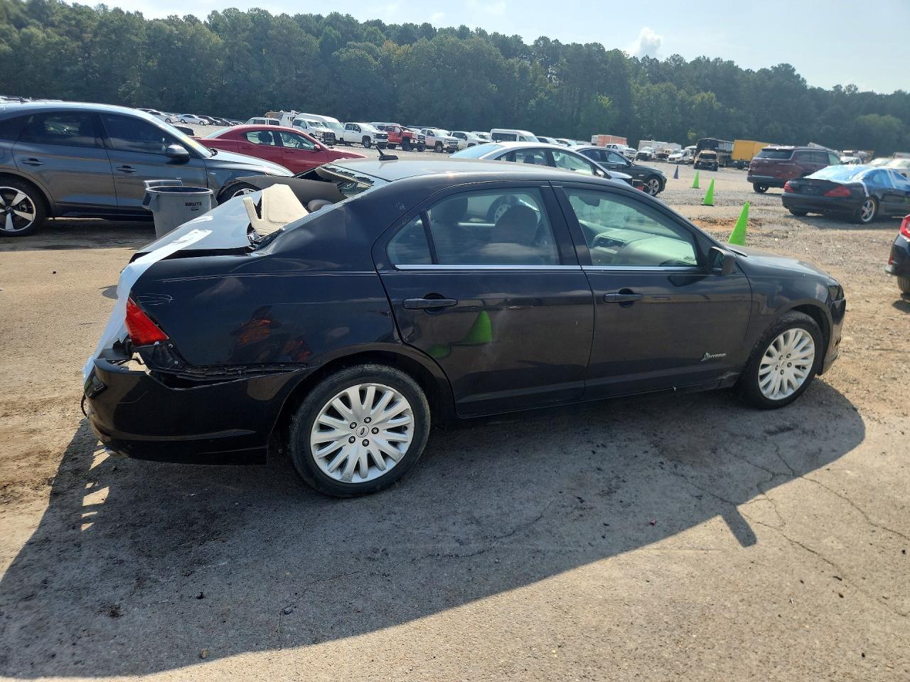 2010 Ford Fusion Hyb - Image 3