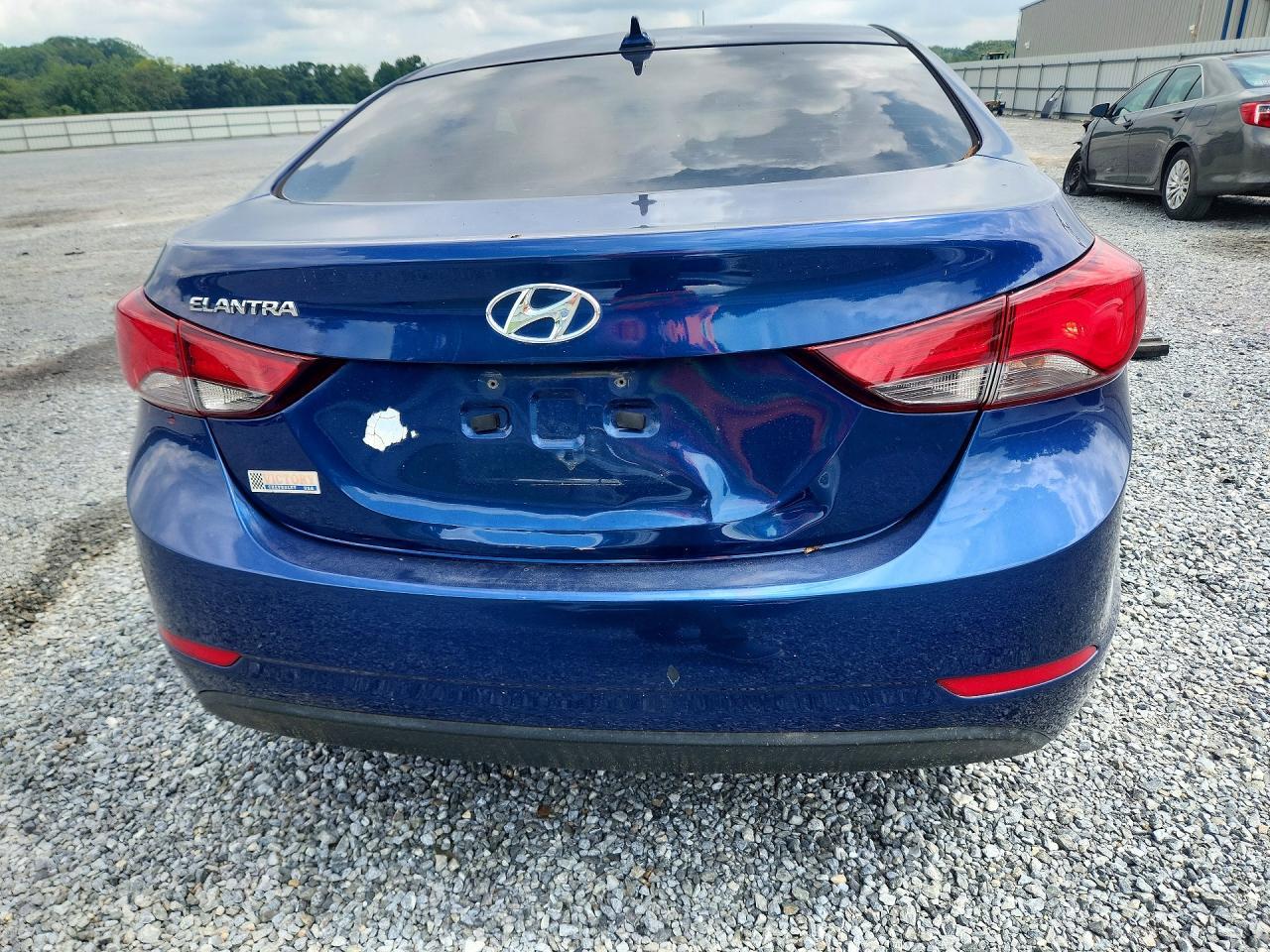 2016 Hyundai Elantra Se - Фото 6