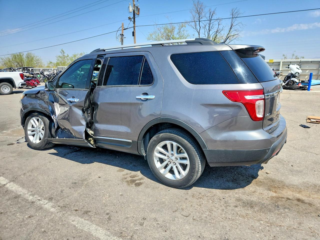 2013 Ford Explorer Xlt - Фото 2