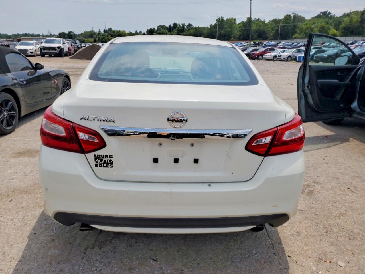 2016 Nissan Altima - Фото 6