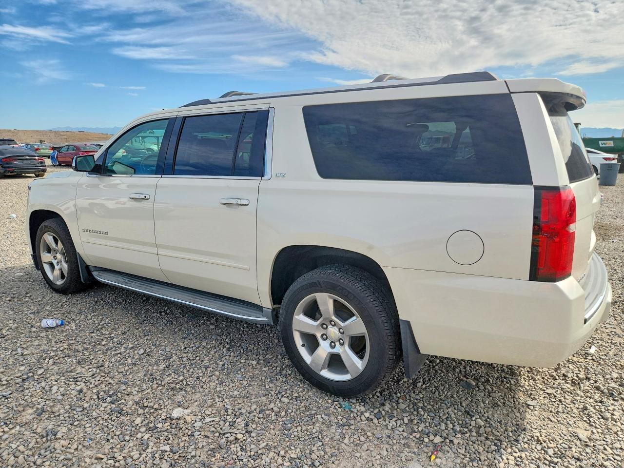 2015 Chevrolet Suburban K1500 Ltz - Фото 2