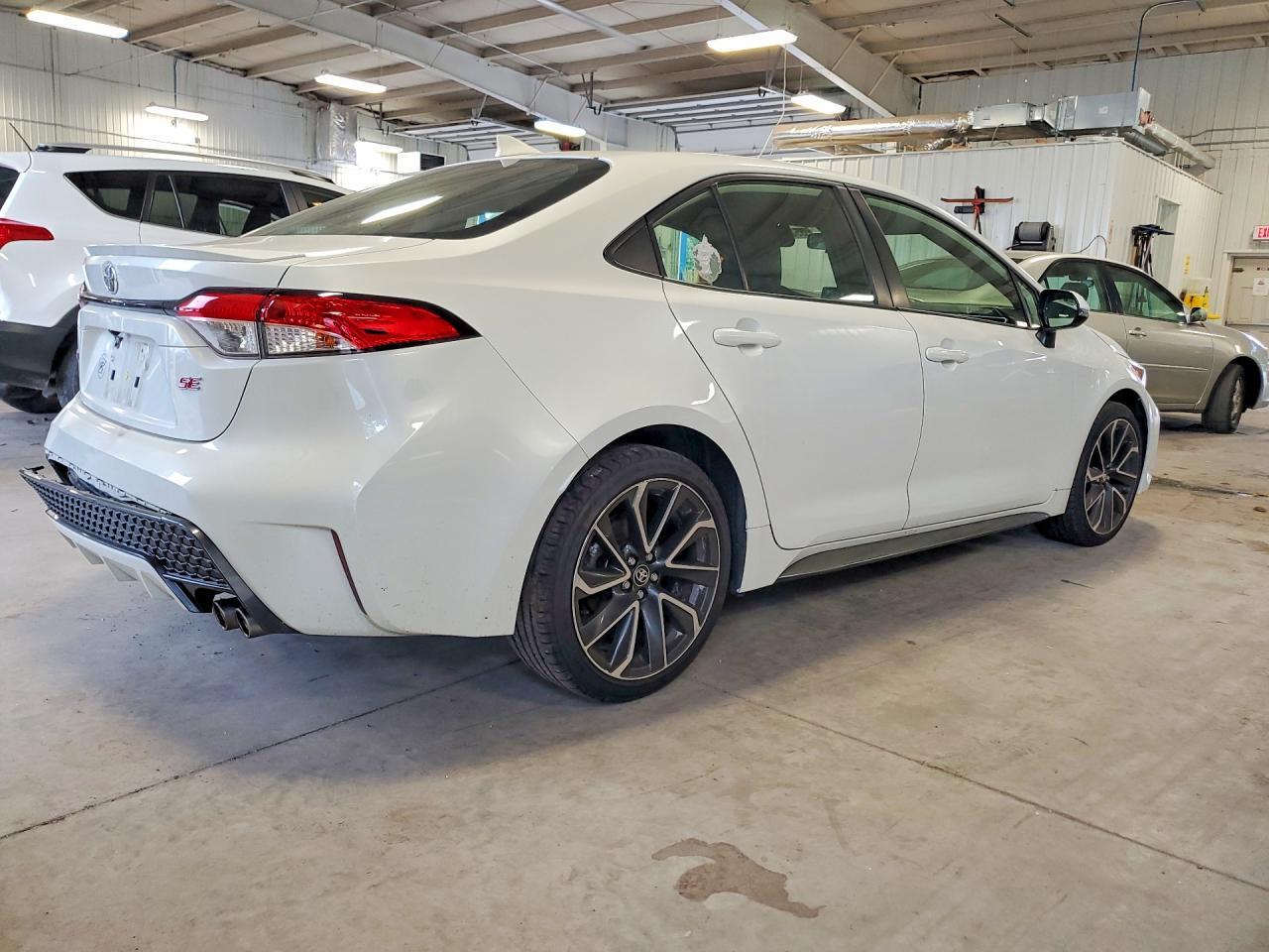 2021 Toyota Corolla Se - Image 3