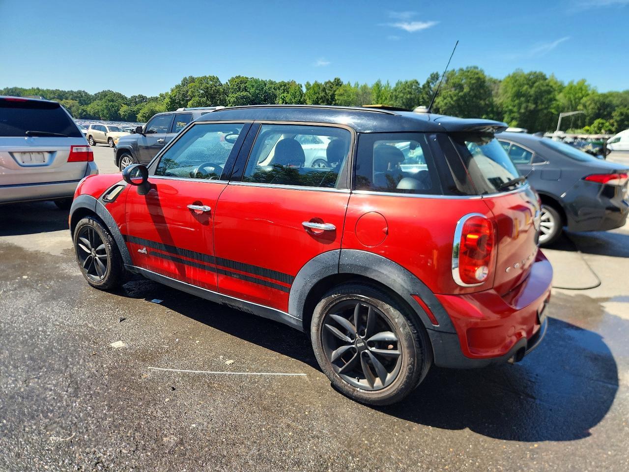 2014 Mini Cooper S Countryman - Image 2