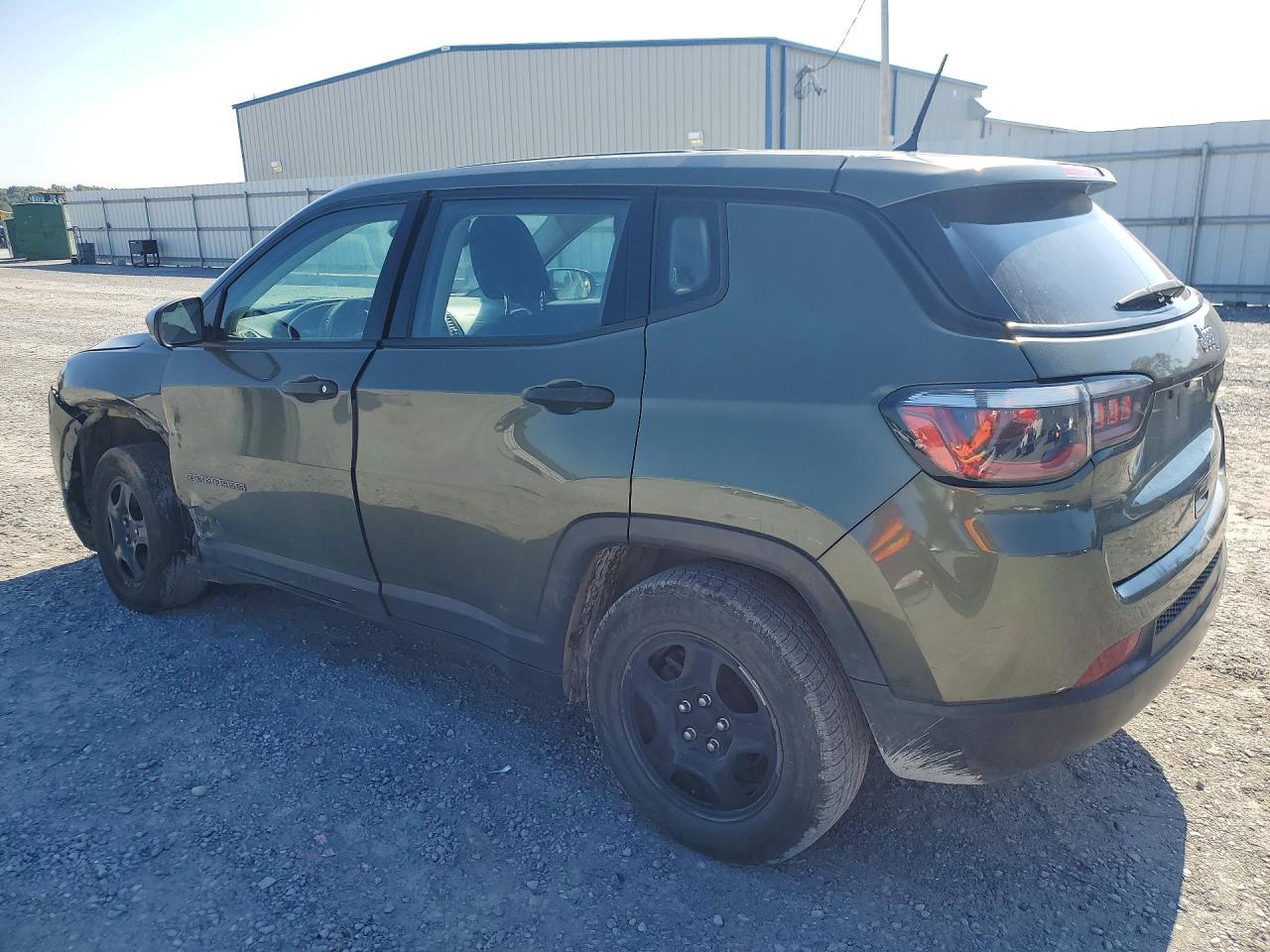 2018 Jeep Compass Sport - Image 2