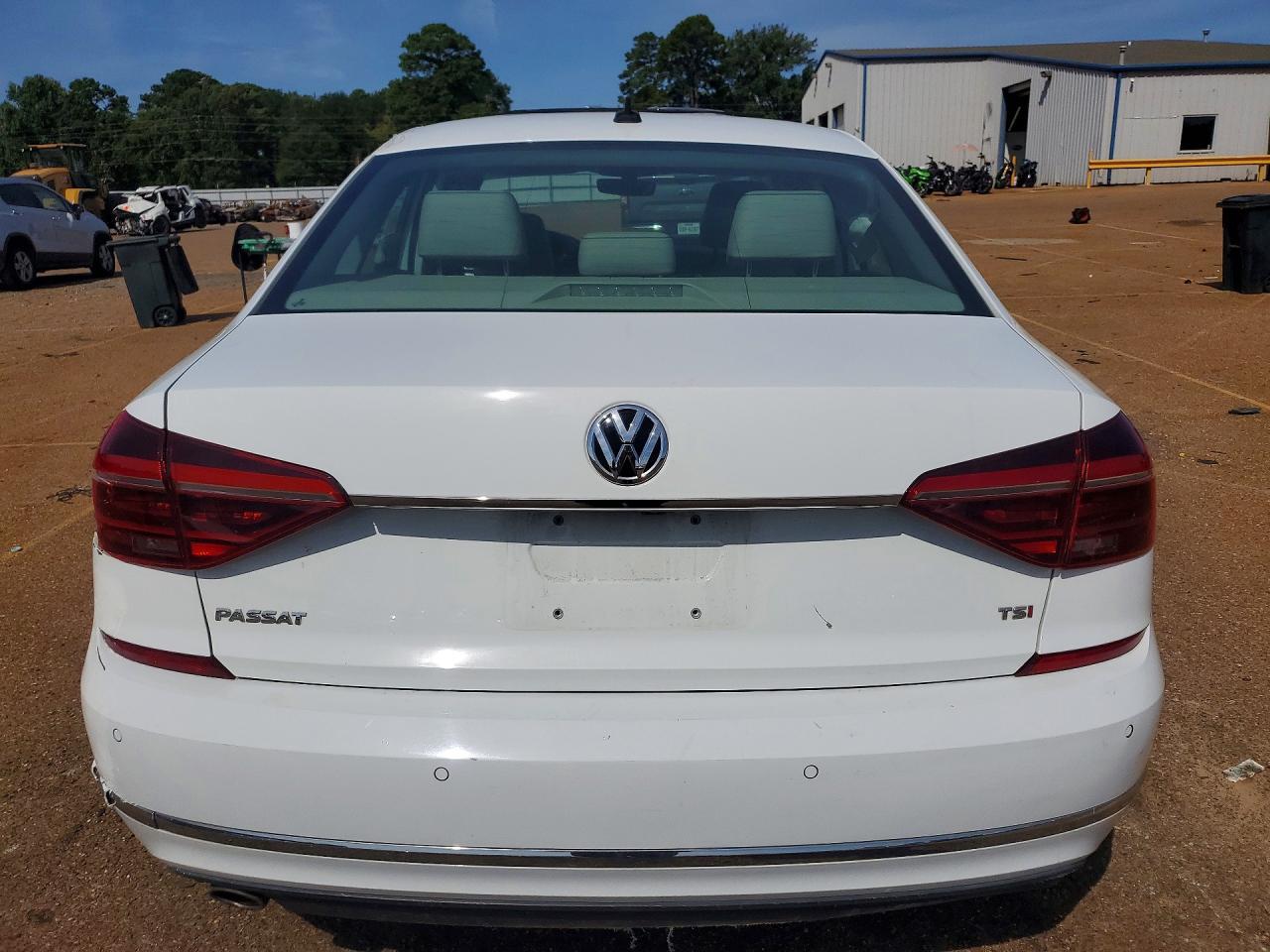 2018 Volkswagen Passat Se - Фото 6
