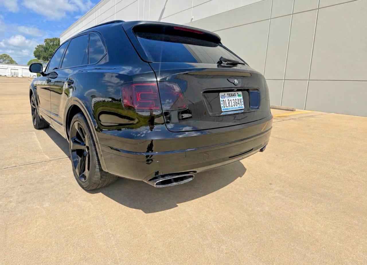 2017 Bentley Bentayga - Image 3