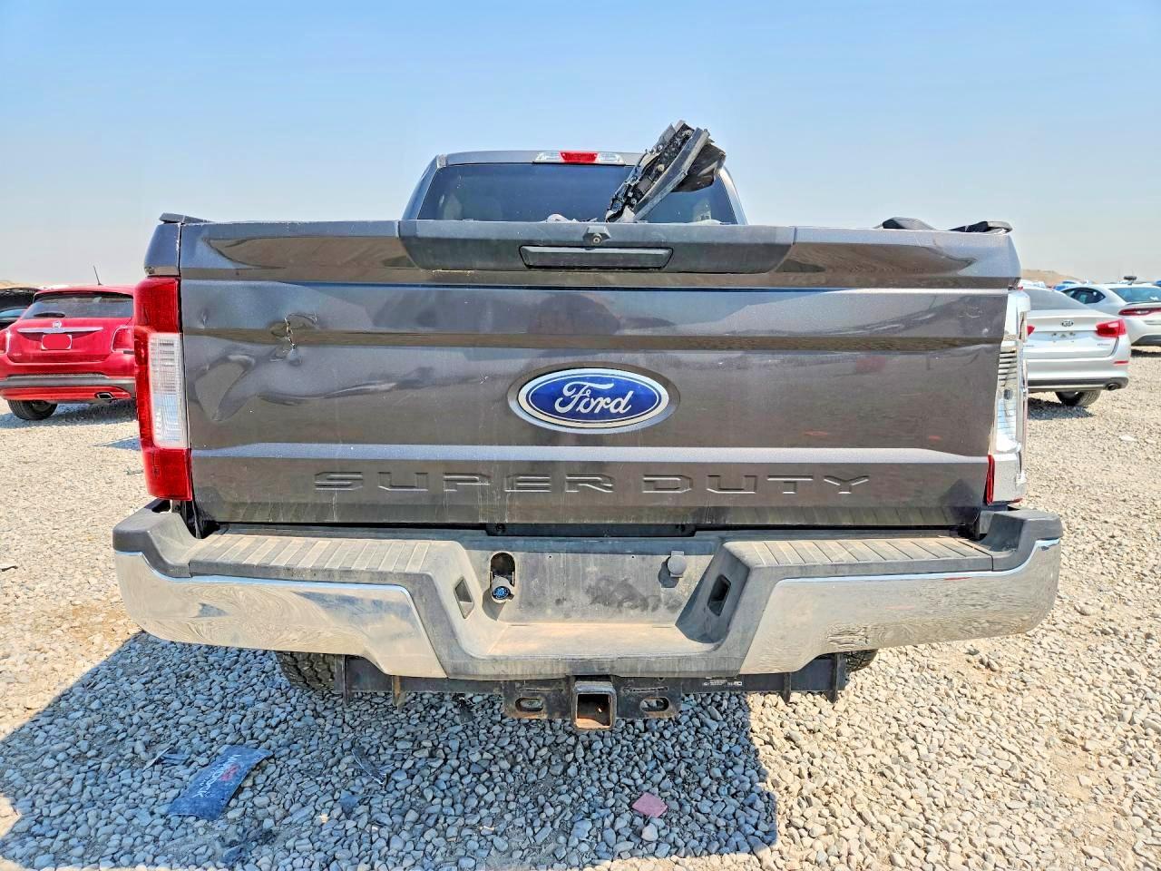 2019 Ford F250 Super Duty - Фото 6