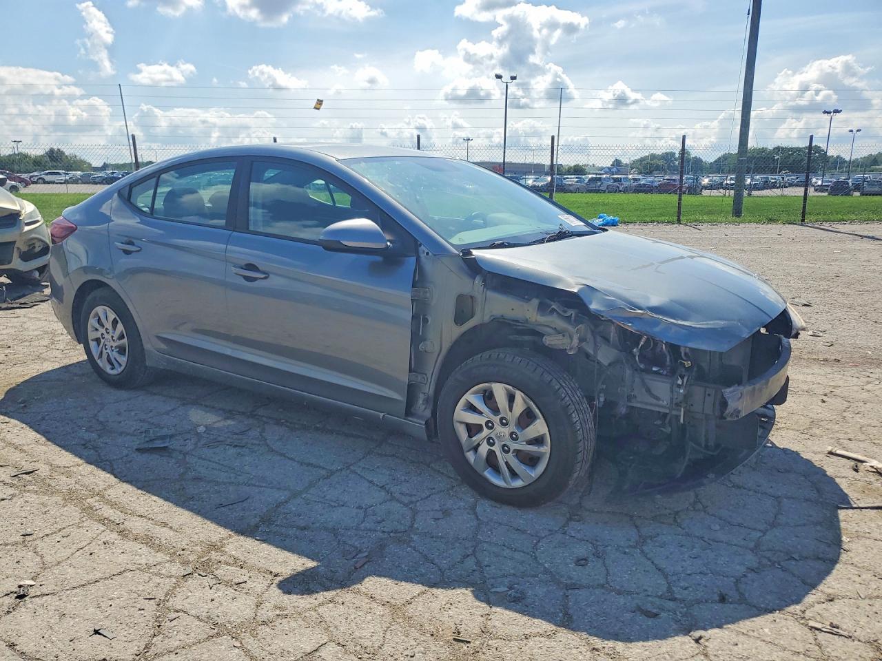 2019 Hyundai Elantra Se - Фото 4