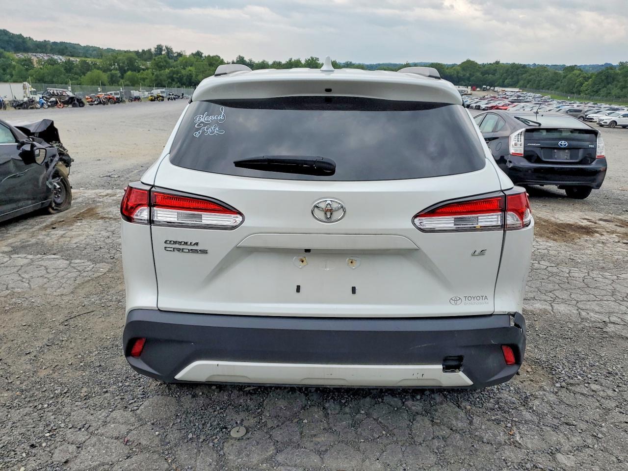 2024 Toyota Corolla Cross Le - Фото 6