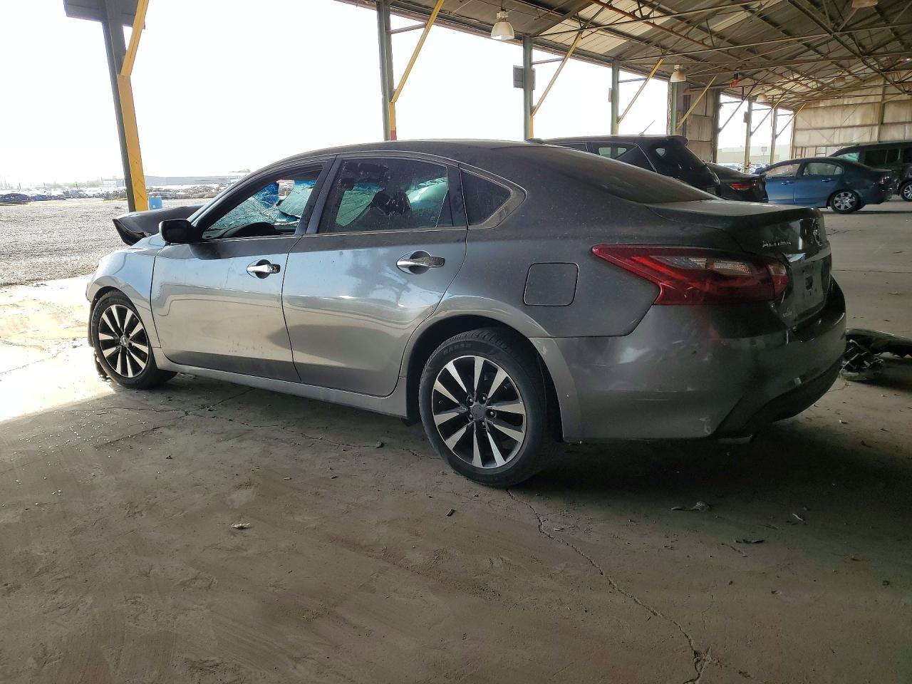 2017 Nissan Altima 2.5 Sv - Image 2