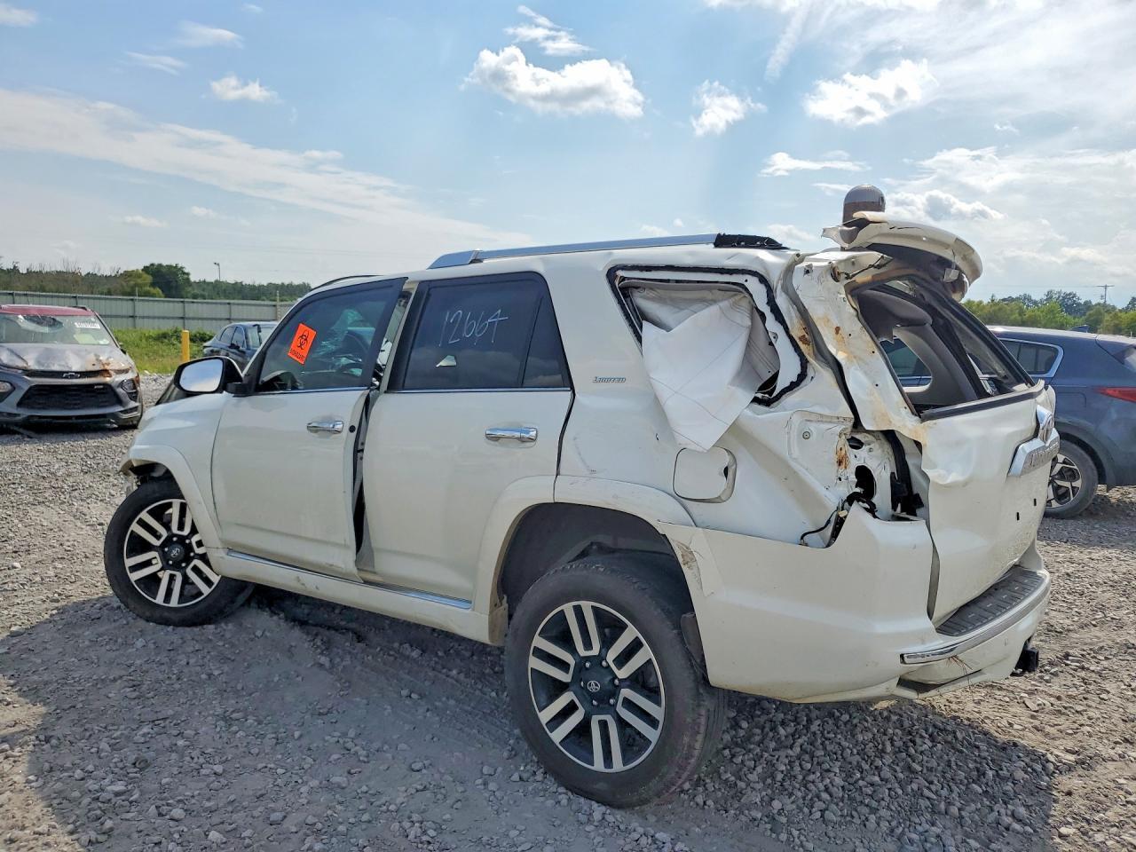 2023 Toyota 4Runner Limited - Фото 2