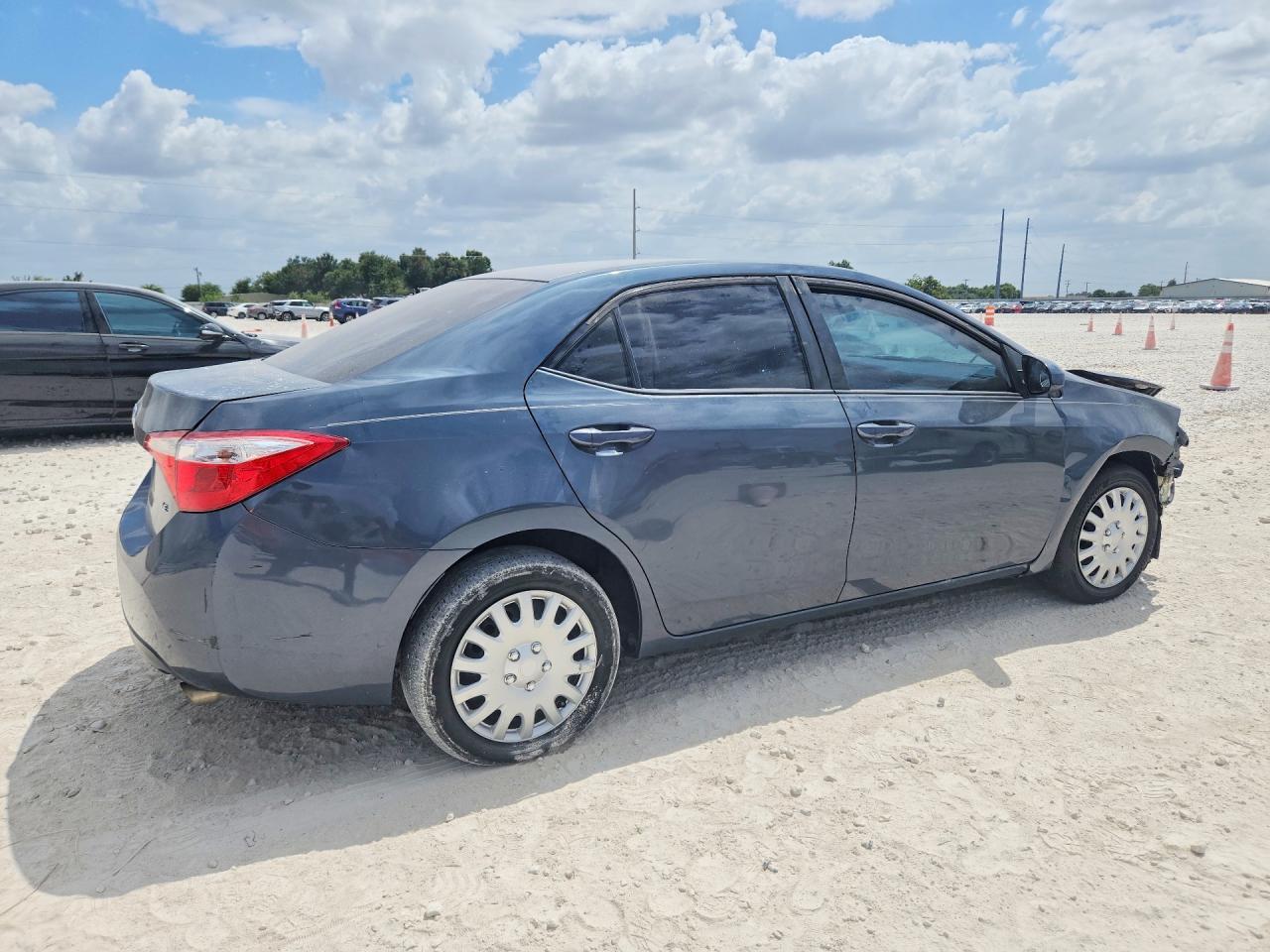 2014 Toyota Corolla Le - Image 3
