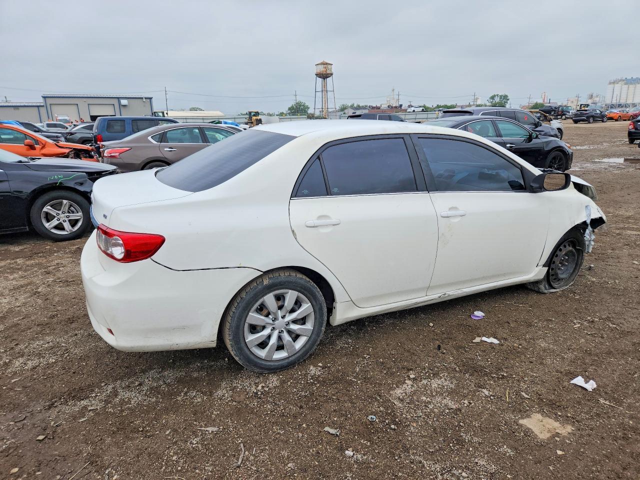 2013 Toyota Corolla Le - Фото 3