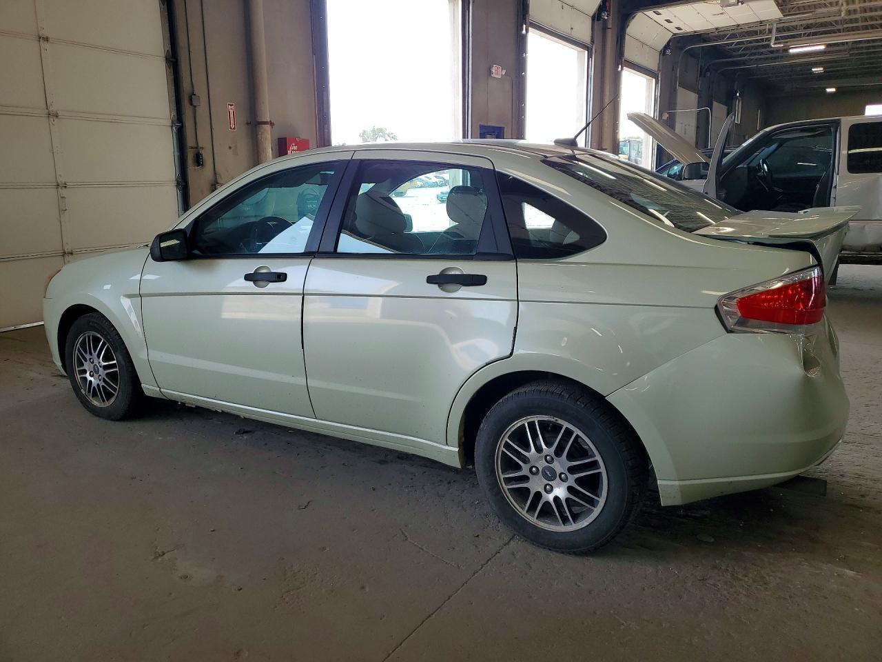 2010 Ford Focus Se - Фото 2