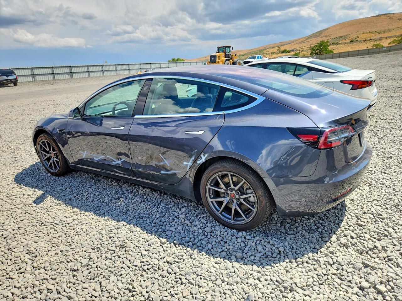 2018 Tesla Model 3 - Фото 2
