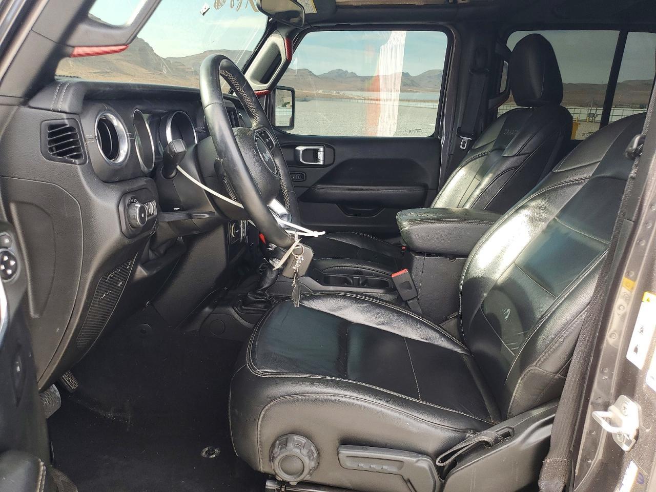 2018 Jeep Wrangler Unlimited Sahara - Image 7