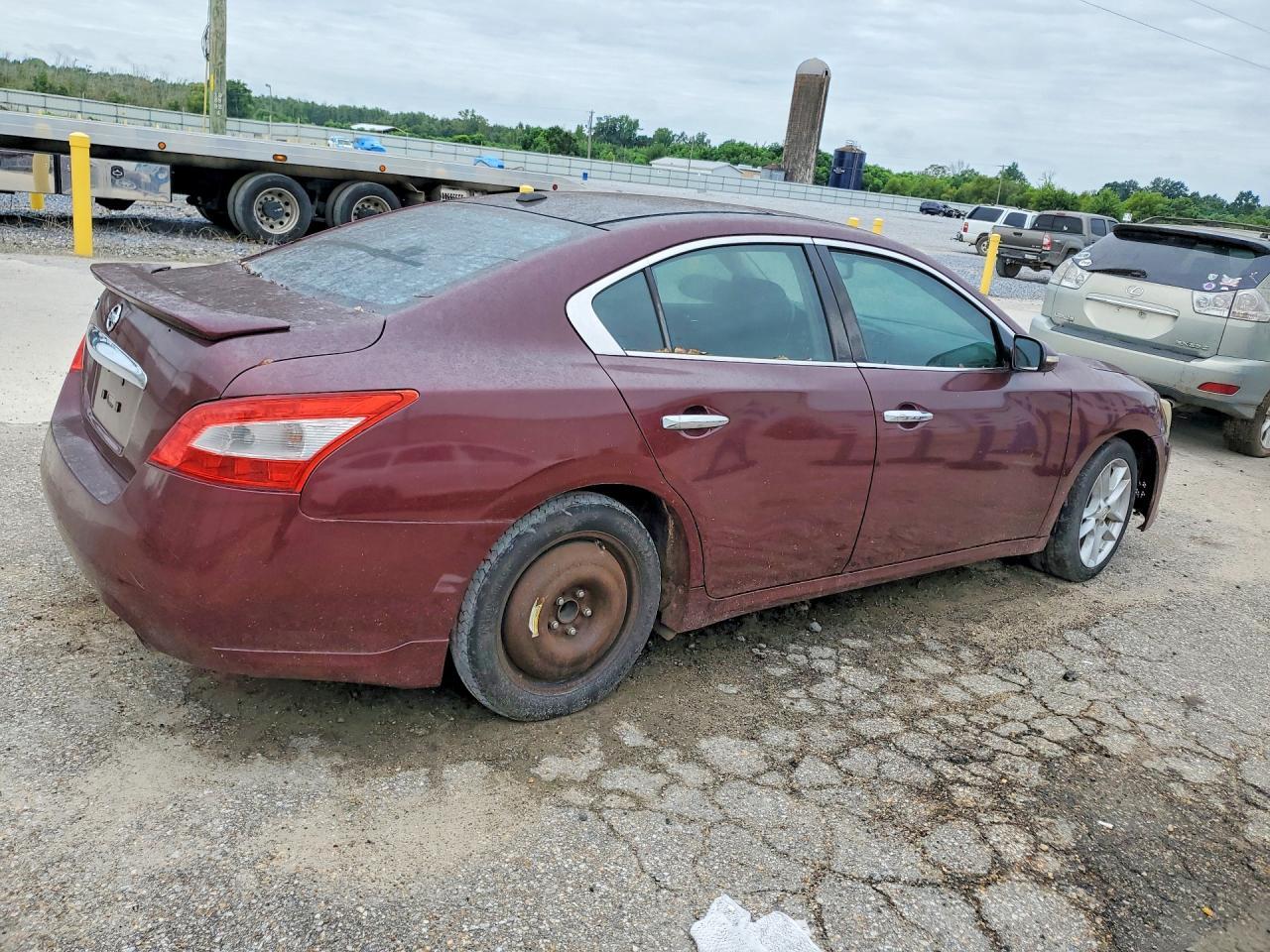 2010 Nissan Maxima 3.5 S - Фото 3