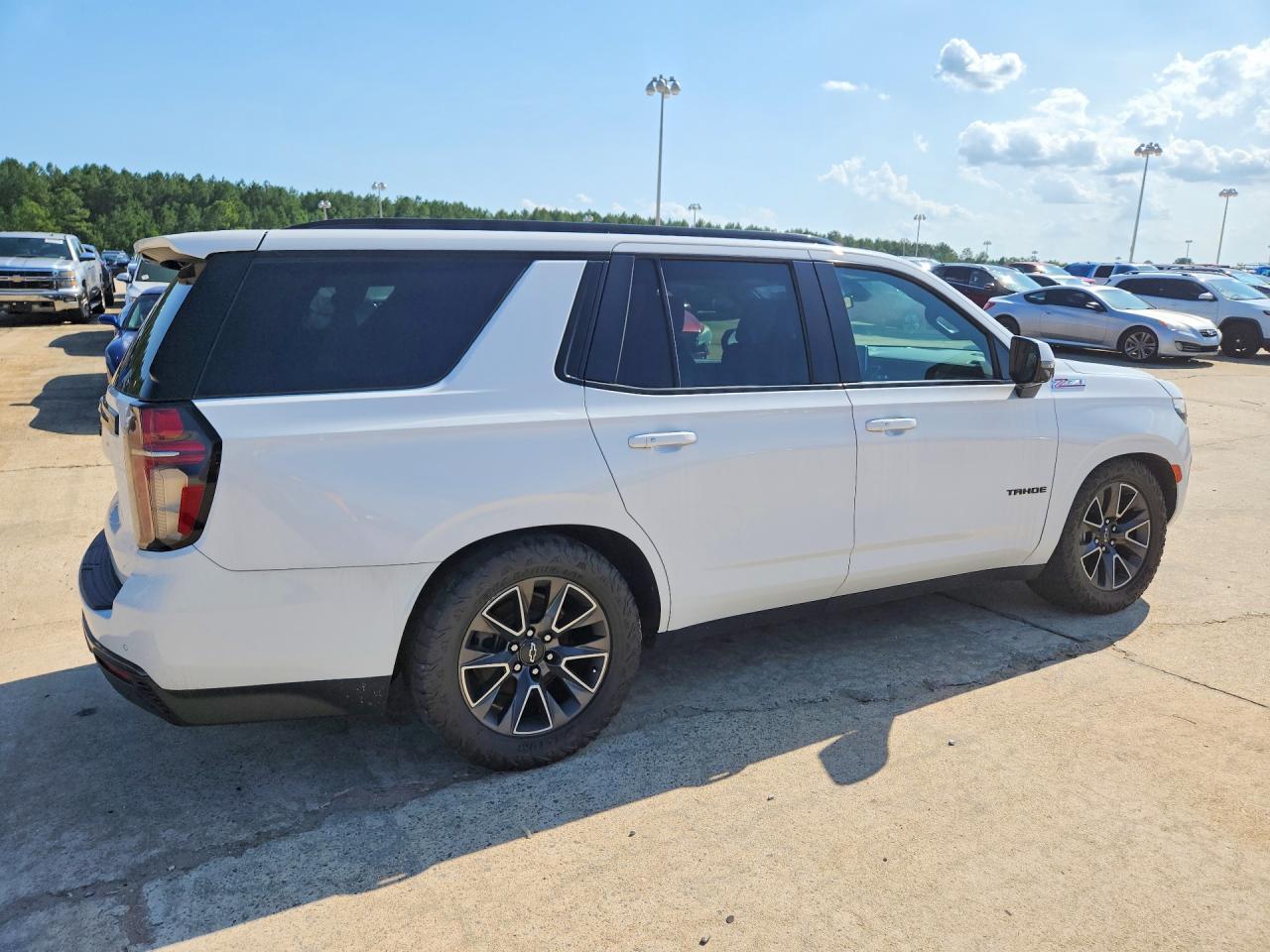 2021 Chevrolet Tahoe K1500 Z71 - Image 3