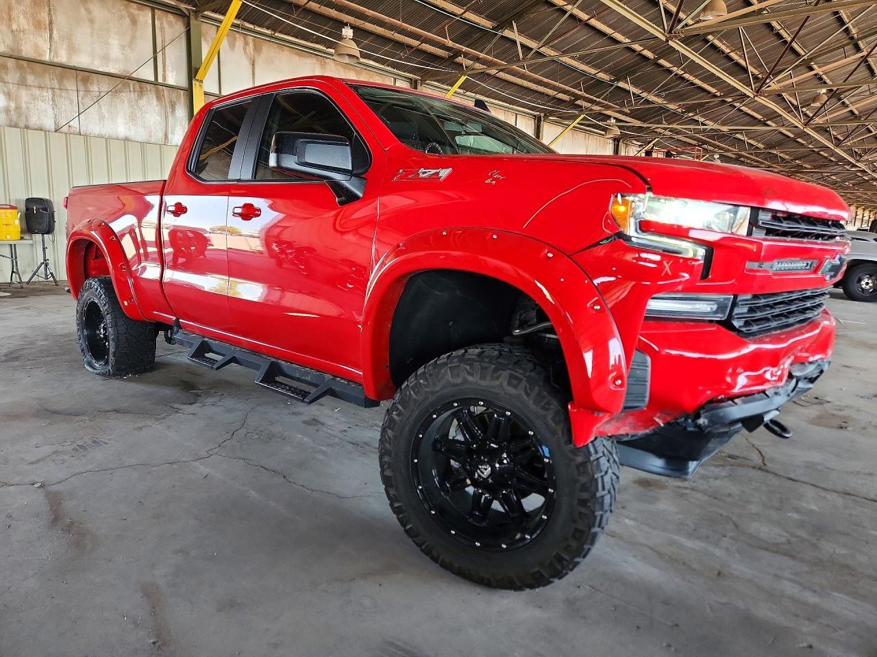 2020 Chevrolet Silverado K1500 Rst - Image 4