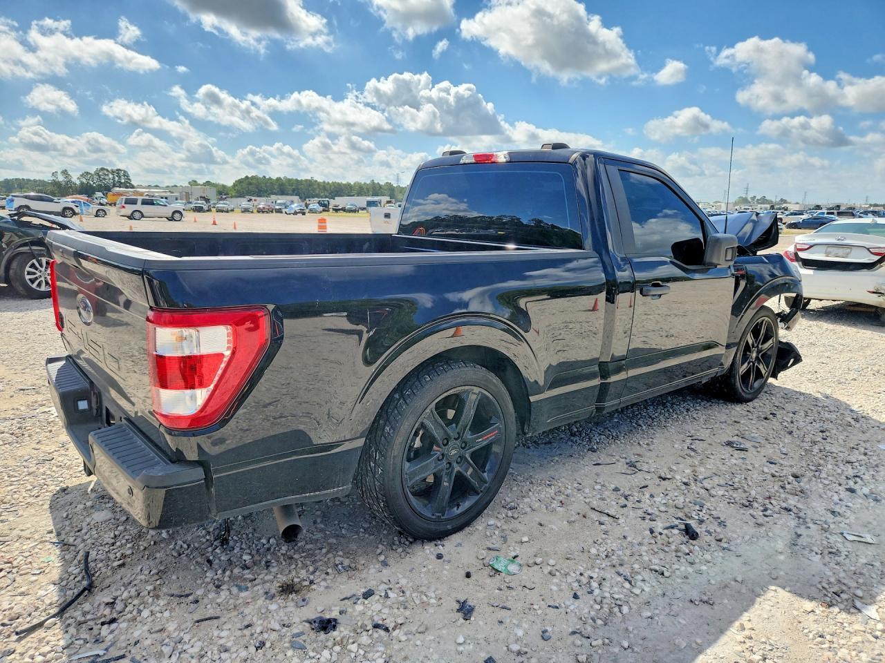 2023 Ford F150 - Image 3