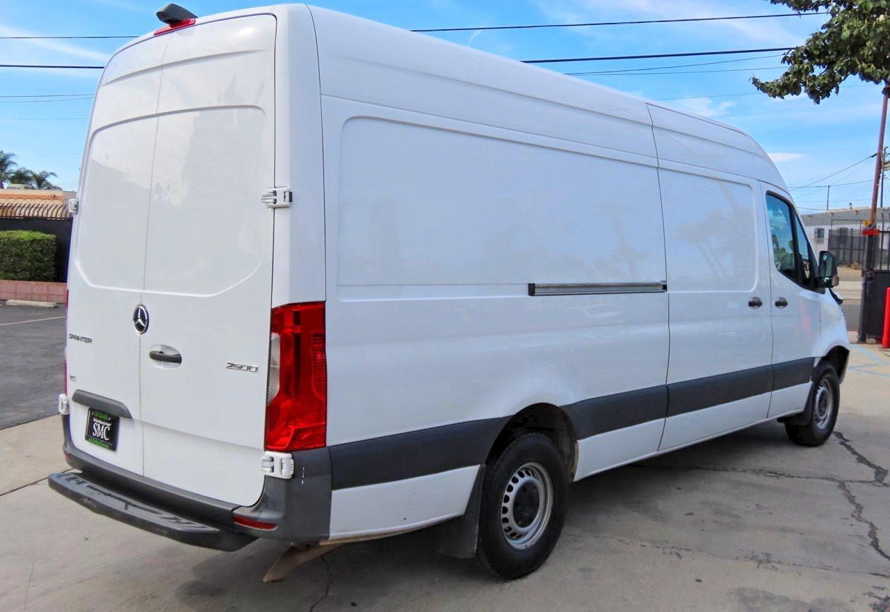 2021 Mercedes-Benz Sprinter 2500 - Фото 3