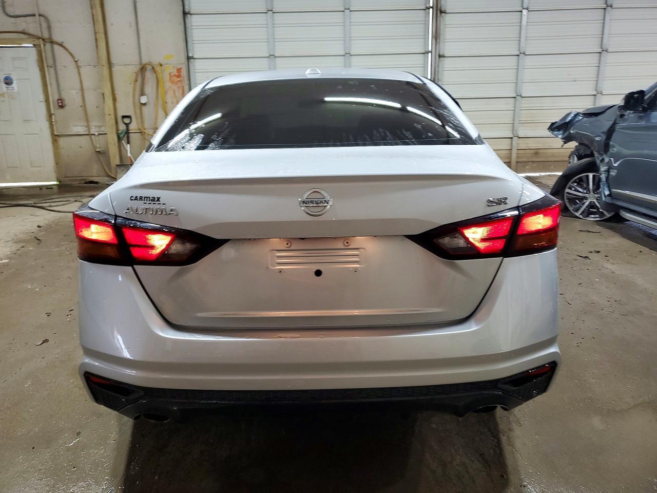 2019 Nissan Altima Sr - Image 6